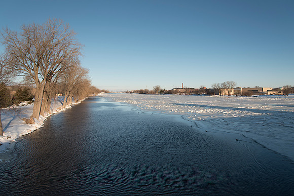 Fox River Not Frozen